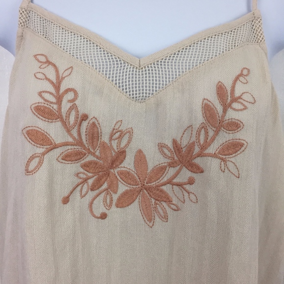A. Calin Dusty Peach Floral Embroidered Ivory Tank Large - Picture 3 of 5